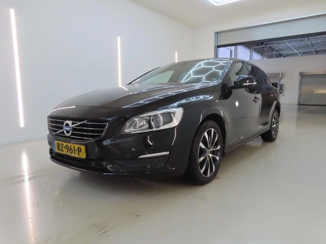 Volvo V60 - 2.0 T3 Polar+ Dynamic