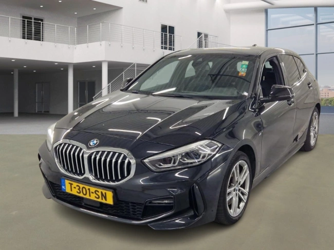 BMW 118 - 118i M-Sport Automaat