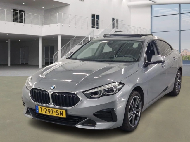 BMW 218 - 218i Automaat Pano