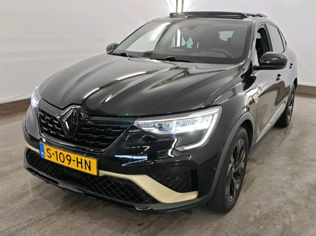 Renault Arkana - 1.6 E-Tech hybrid 145 E-Tech engineered Pano