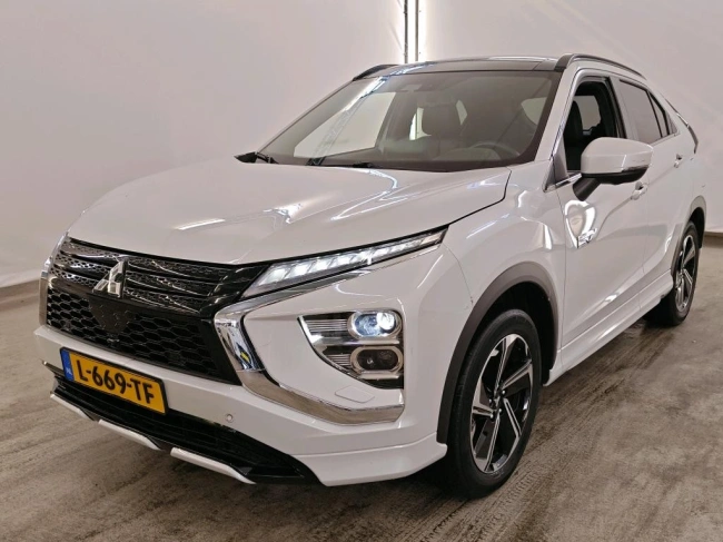Mitsubishi Eclipse Cross - 2.4 PHEV Instyle SOH 99.2%